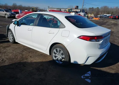 2021 Toyota Corolla Le z USA, uszkodzony, nr VIN 5YFEPMAE7MP196453